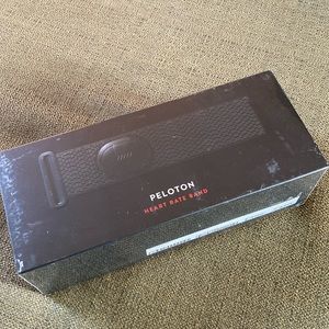 NIB NWT ⭐️ Peloton Heart Rate Band - Small
